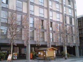 Das Institut für angewandte Dosenstrom-Forschung in Essen